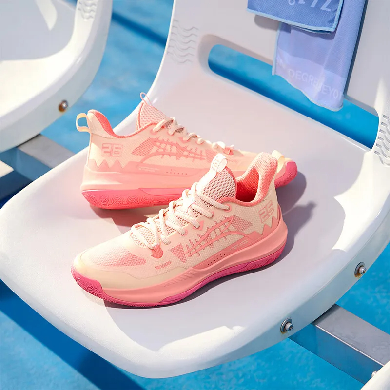 The Allure of Pink Basketball Shoes插图