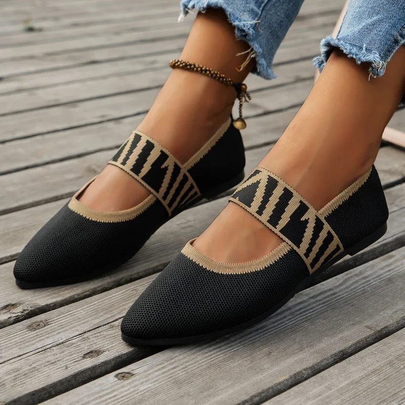 The Ultimate Guide to Designer Flat Shoes Women’s插图4