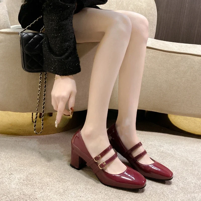 women's patent leather shoes