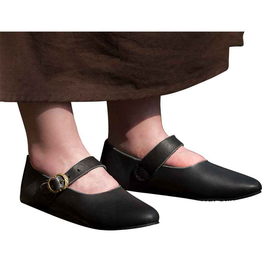 medieval women shoes