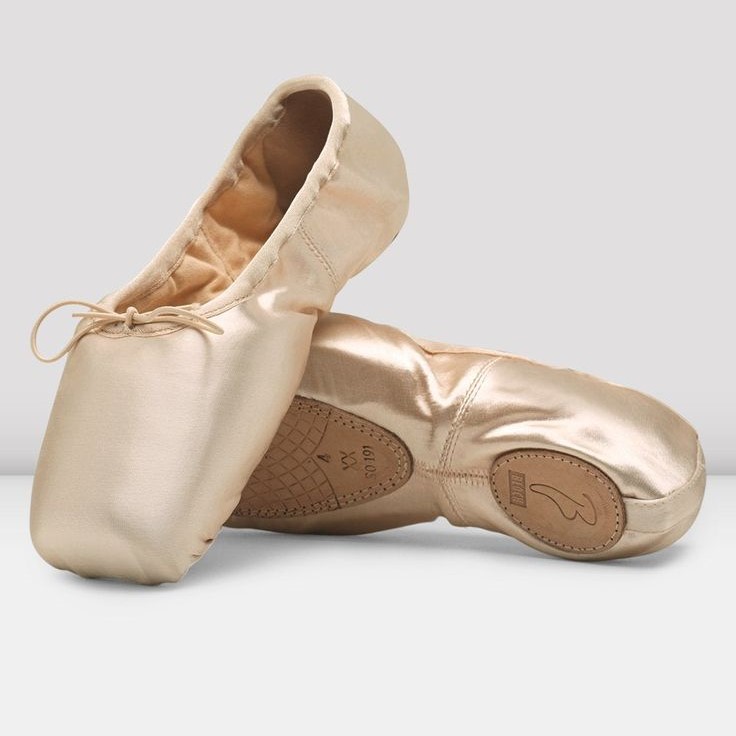 how much do pointe shoes cost