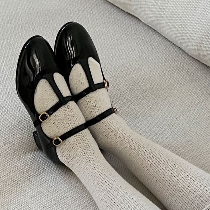 t strap mary jane shoes