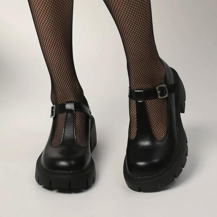 t strap mary jane shoes
