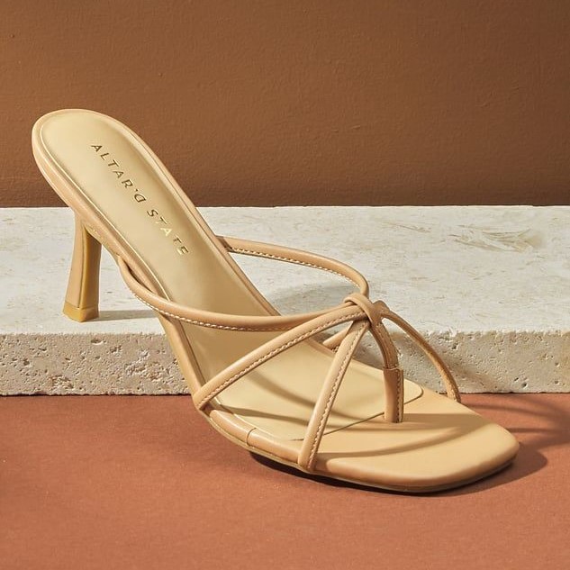 kitten heel sandals