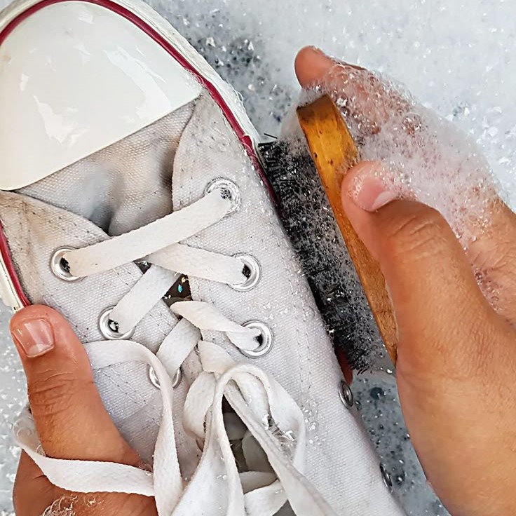 how to bleach white shoes