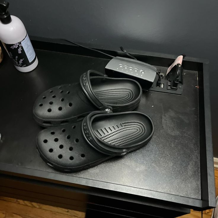 crocs shoes for men
