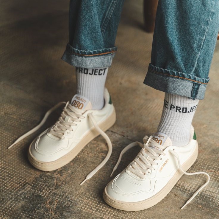 bar lace shoes
