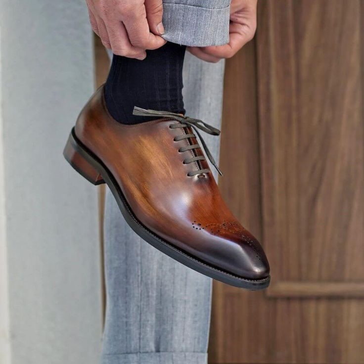 how to polish leather shoes