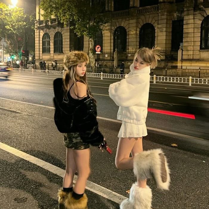 fur boots outfit
