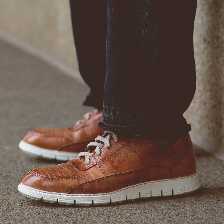mens lace up shoes