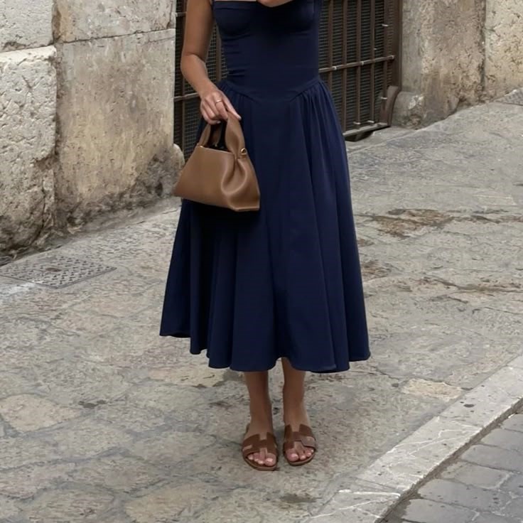 what shoes to wear with navy dress for wedding