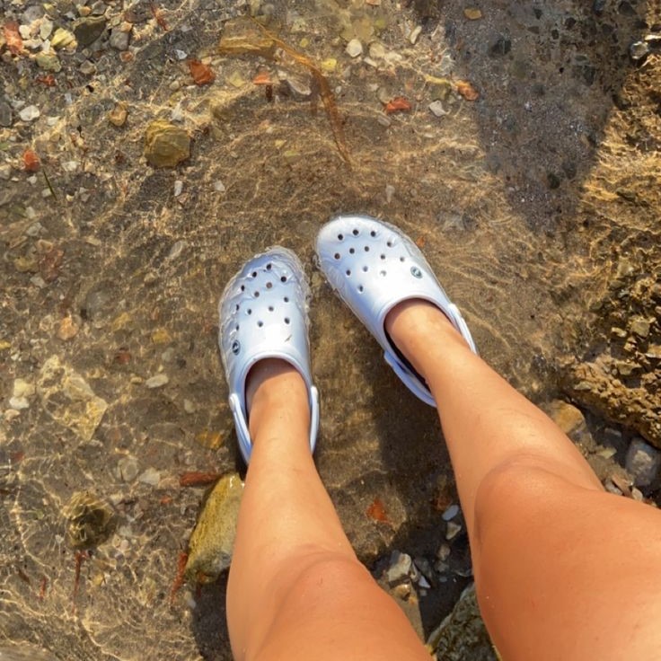 crocs beach shoes