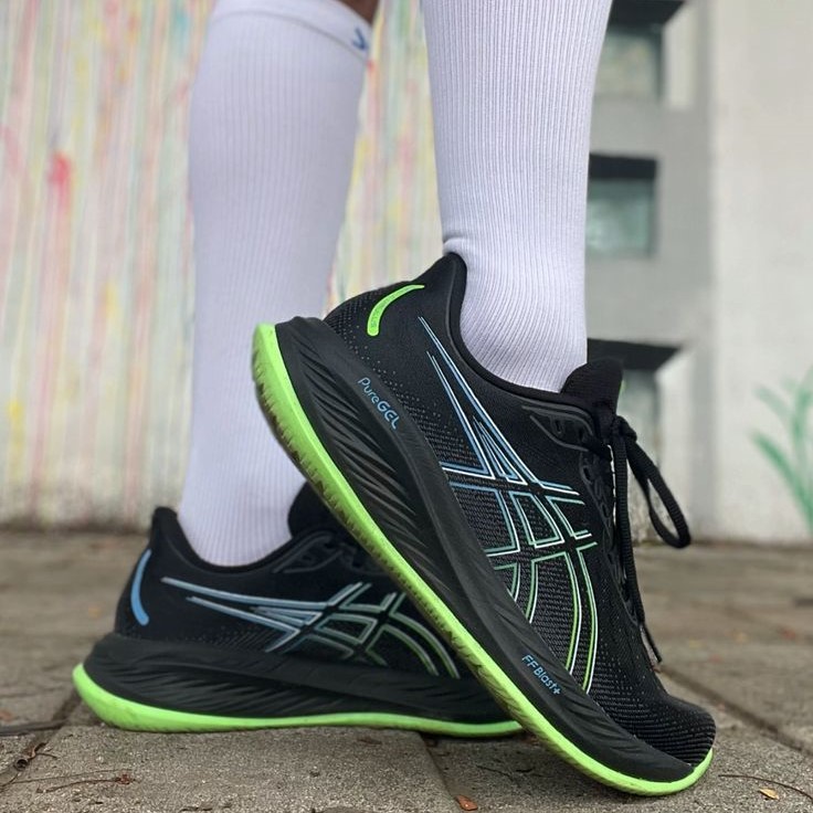 mens asics running shoes