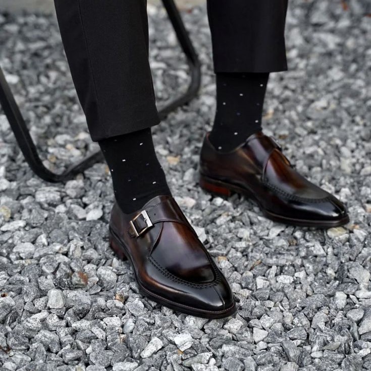 how to polish leather shoes