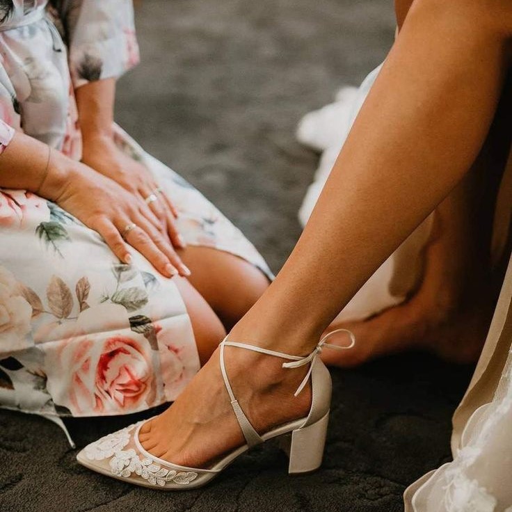 lace wedding shoes