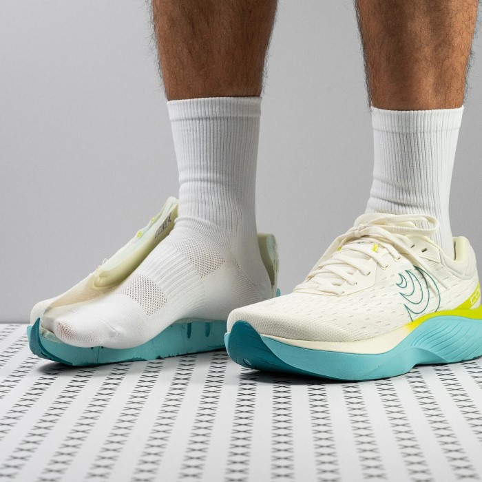 running shoes with wide toe box