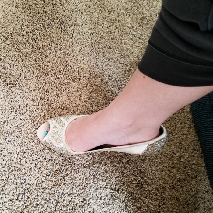 how to tell if shoes are too big