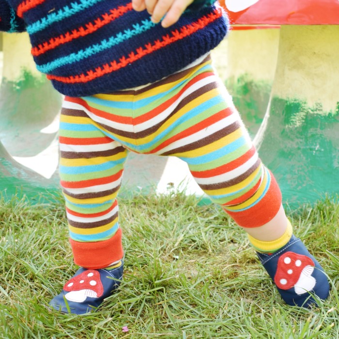 when do babies wear shoes