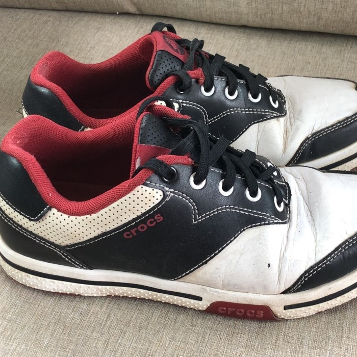 crocs golf shoes