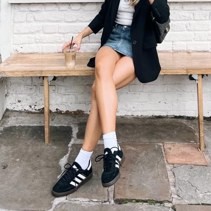 women's black sneakers