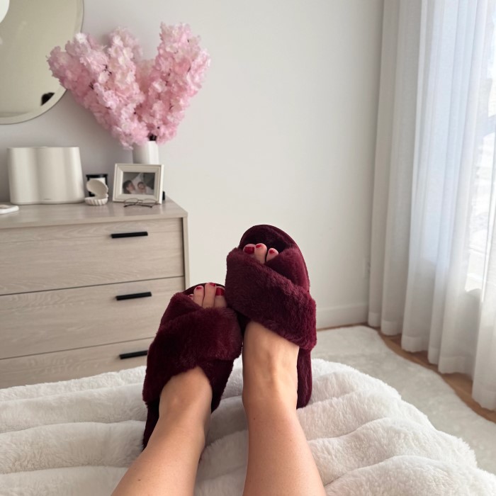 women's cross band slippers