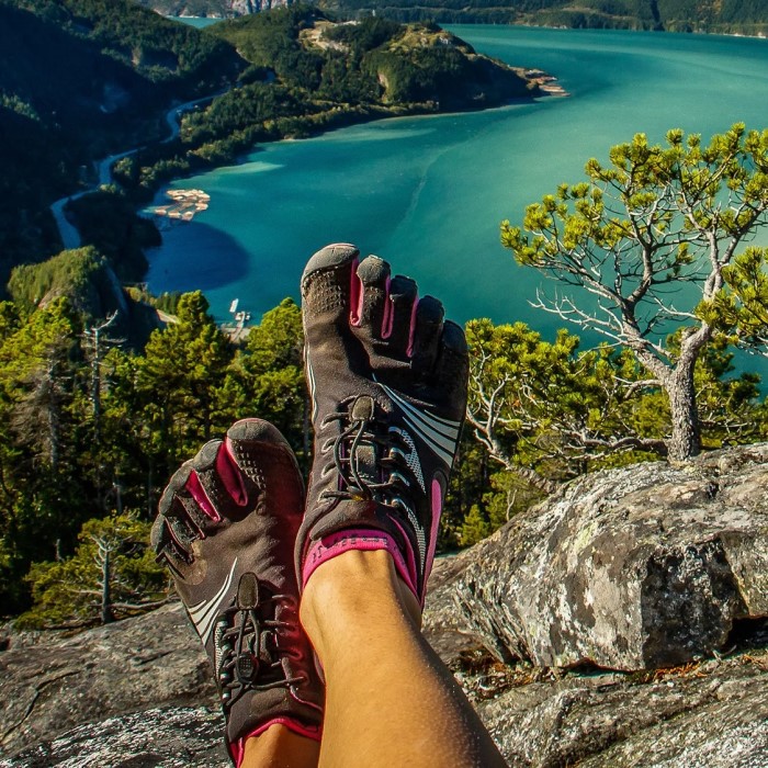 hike barefoot shoes