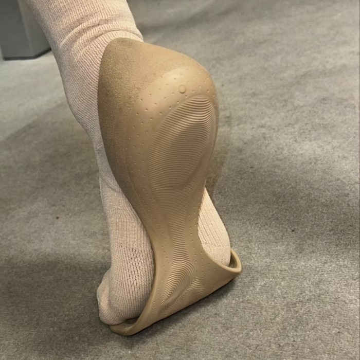 balenciaga barefoot shoes