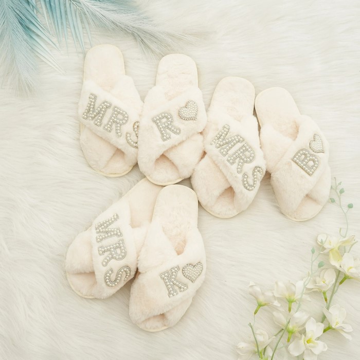 women's cross band slippers